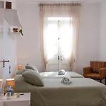 Casa Gurugu * تاكورونتي