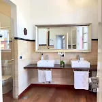 Casa Gurugu *