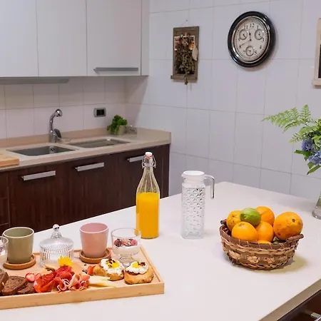 Casa Gurugu Такоронте